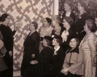 Quilt club viewing a quilt at a Tuley Park exhibition 1930s Tuley Park Quilt Club Photo by Chicago Park District Chicago, Illinois Courtesy of Susan Salser
